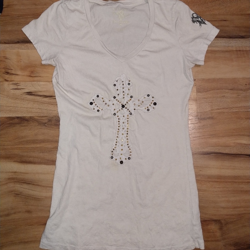 Cross tee
